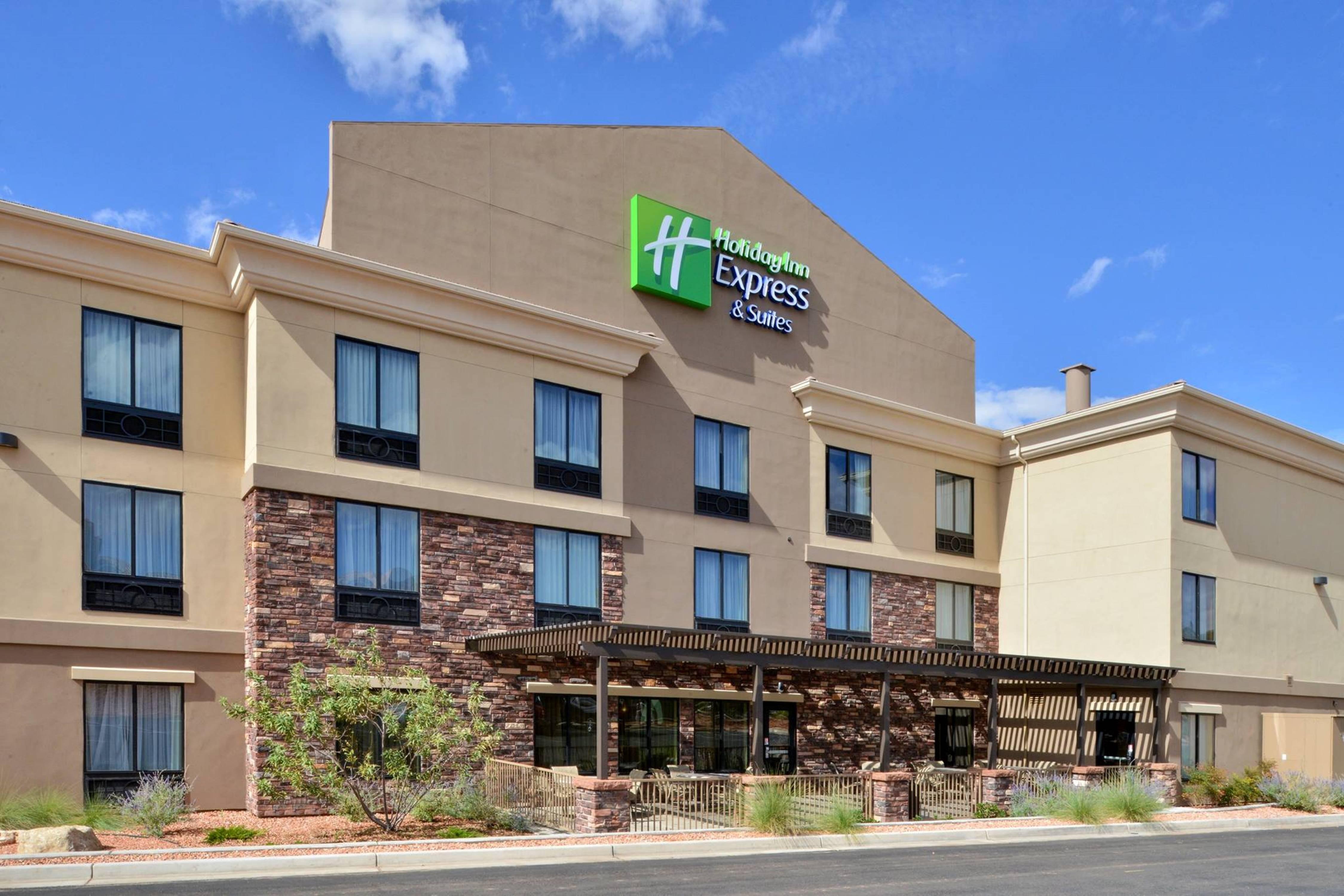 Holiday Inn Express & Suites Page - Lake Powell Area By Ihg Exterior foto